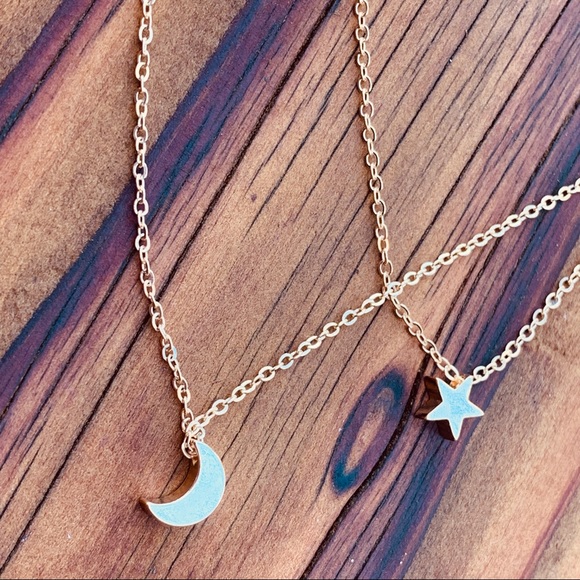 Hypnos ♡ GOLD Night Layered Necklace - Picture 4 of 4